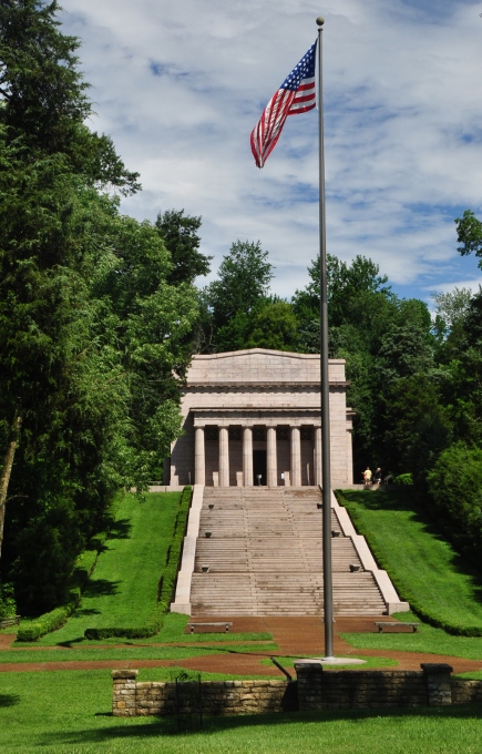 Abe Lincoln birthplace memorial